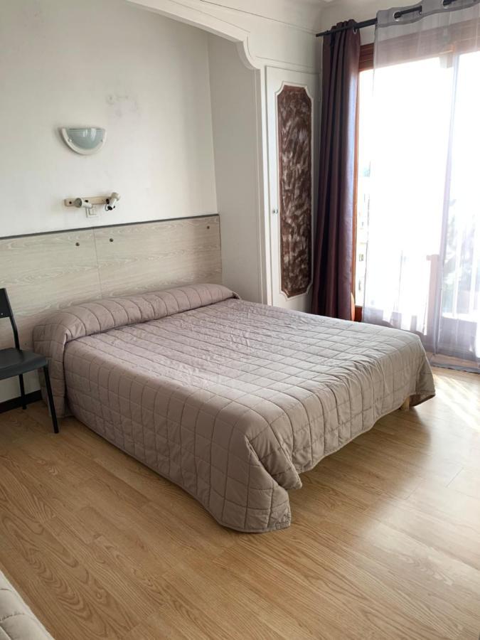 Hotel Le Canetois Ngoại thất bức ảnh